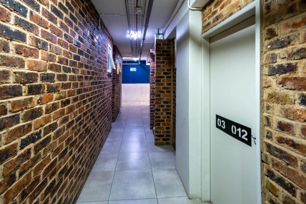 Ingram Corner - Passage