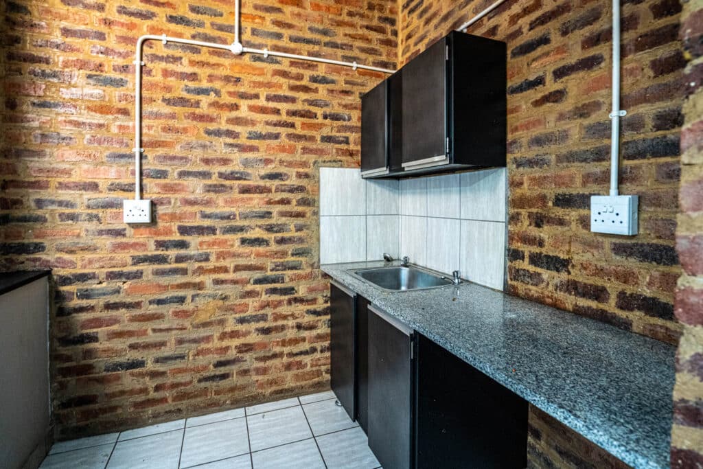 Palstate House - Kitchen