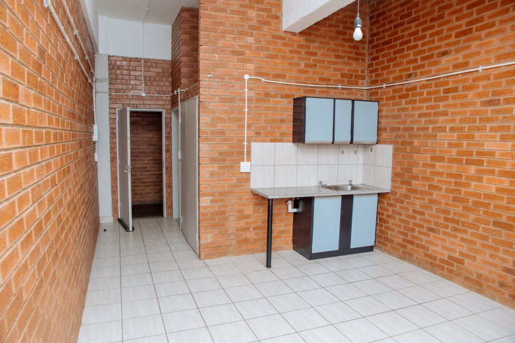 Diamond Place - Bachelor 1